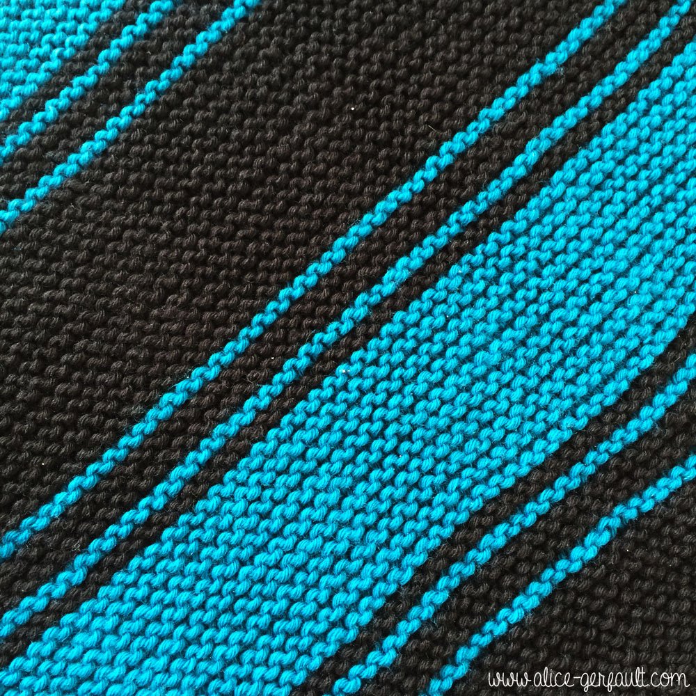 Echarpe-Châle Toudou au point mousse, tricot par Alice Gerfault