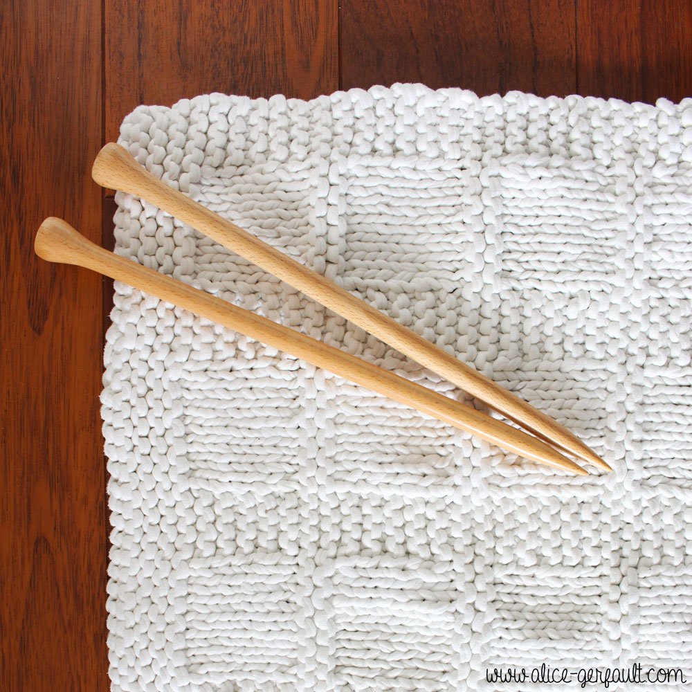Tapis de bain au tricot, DIY par Alice Gerfault